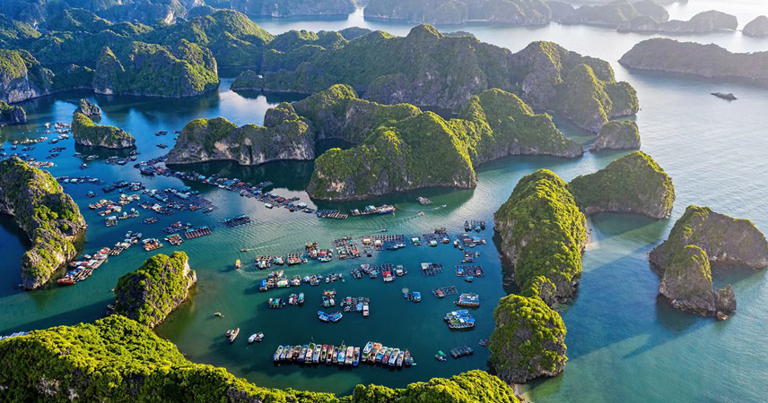 Explore the fishing village on Halong Bay
