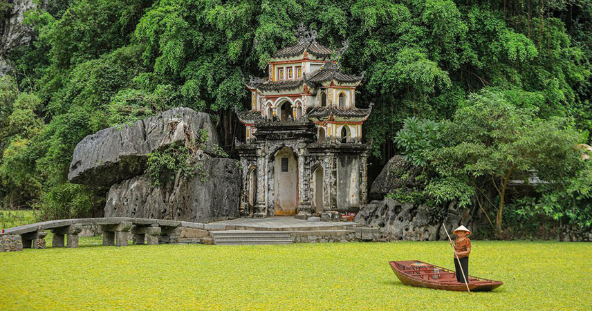 Explore Tam Coc Pagoda in Ninh Binh