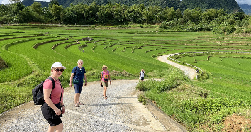 Trekking explore Pu Luong