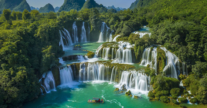 Visit Ban Gioc waterfall