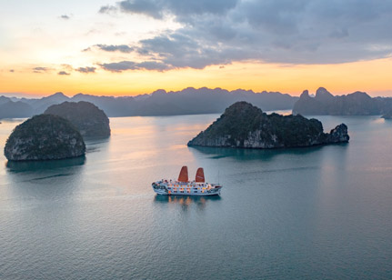 Indochina Sails 3 days 2 nights