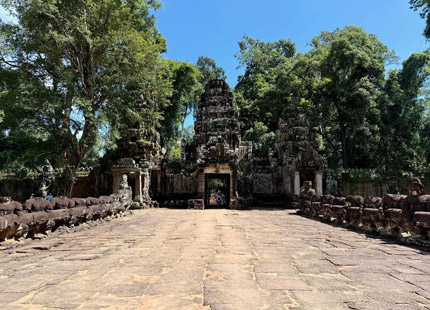 visit to Banteay Srei