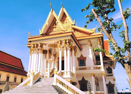 explore Temple Phnom Penh