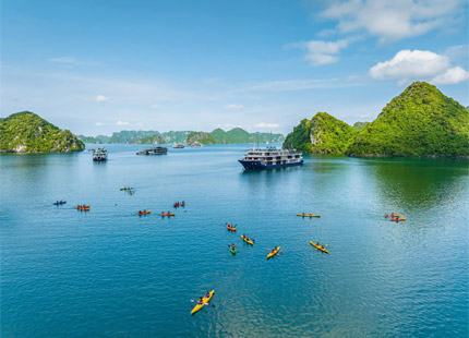 Discover Lan Ha Bay by Kayaking