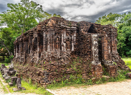 Explore My Son Sanctuary