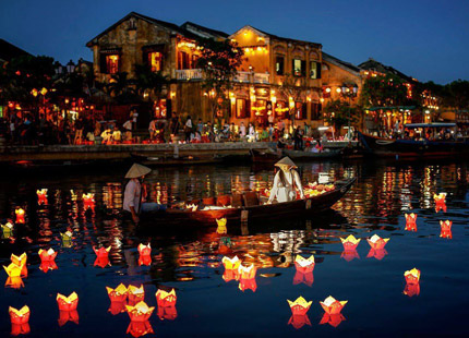 Explore Hoi An at night