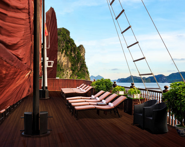 Explore Halong Bay with Alisa Premier Cruise