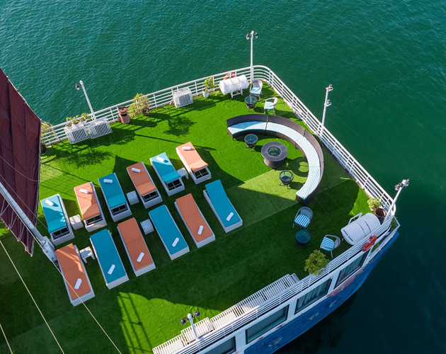 Discover Lan Ha Bay on Verdure Lotus Classic