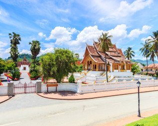 5 days from Vientiane to Luang Prabang Tour