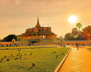 Explore Siem Reap and Phnom Penh Tour in 4 days